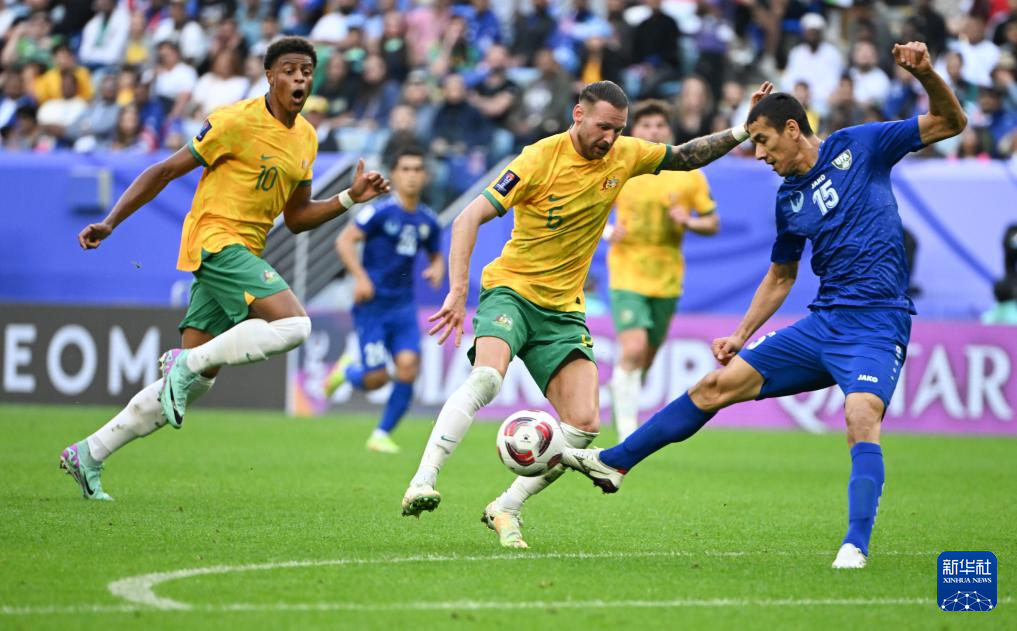 包含欧洲俱乐部对亚洲球队展开激烈角逐的词条