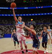 九州官方网站-新疆男篮战胜劲敌，乐在其中(全疆足球邀请赛闭幕式阿依西古丽)