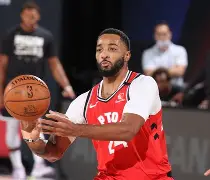 猛龙队全队发挥失常遭遇卫冕冠军挑战